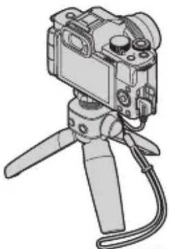 PANASONIC Lumix DC-G100D - Utilisation comme trépied - 1