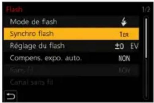 Flash Mode de flash Synchro flash 1er Réglage du flash ±0 EV Compens. expo. auto. NON Sans fil NON Canal sans fil