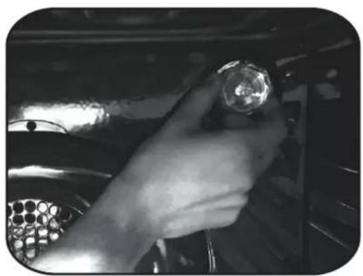 CANDY FCT615NRWF - CHANGING THE BULB - 1