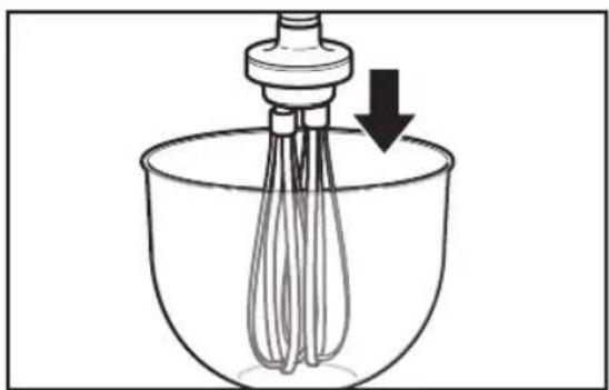 KITCHENAID KHBC112 - Utilisation du mélangeur à immersion commerciale avec fouet - 3