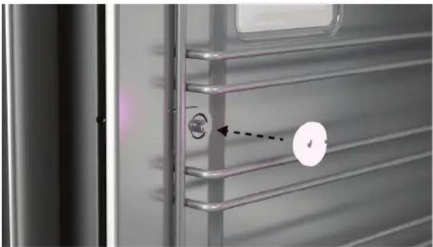 Fisher & Paykel OS30NDTDB1 - Réinstallation des grilles latérales - 2