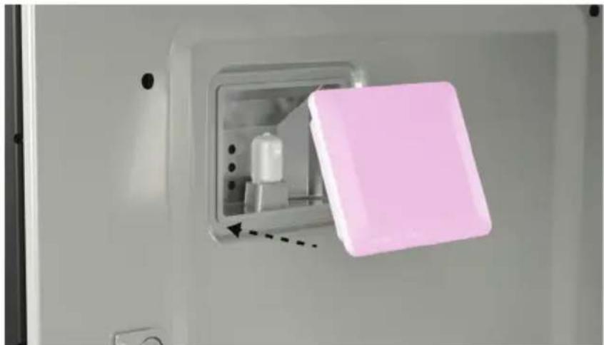 Fisher & Paykel OS30SDTDX1 - Réinstallation des grilles latérales - 7