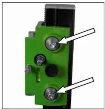 Eibenstock EBM 352/3 - After every tenth drilling you should check if the sliding pieces have got loose-fitting due to drilling vibration. - 1