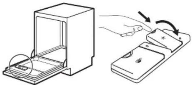 IKEA RENODLAD 904.756.16 - Remplissage du distributeur de liquide de rinçage - 1