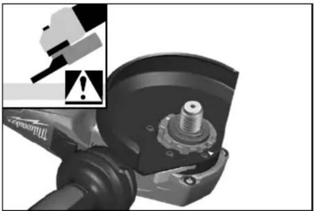 MILWAUKEE AGV 15-150 XC - AGV 15-150 XC - 18