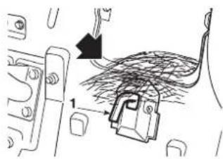 Honda HF2625HME - Unblocking the discharge chute - 1
