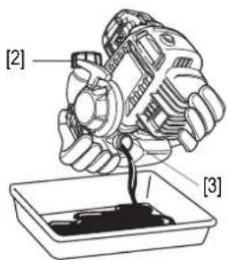 Honda UMK 435 UE - ENGINE OIL CHANGE - 3