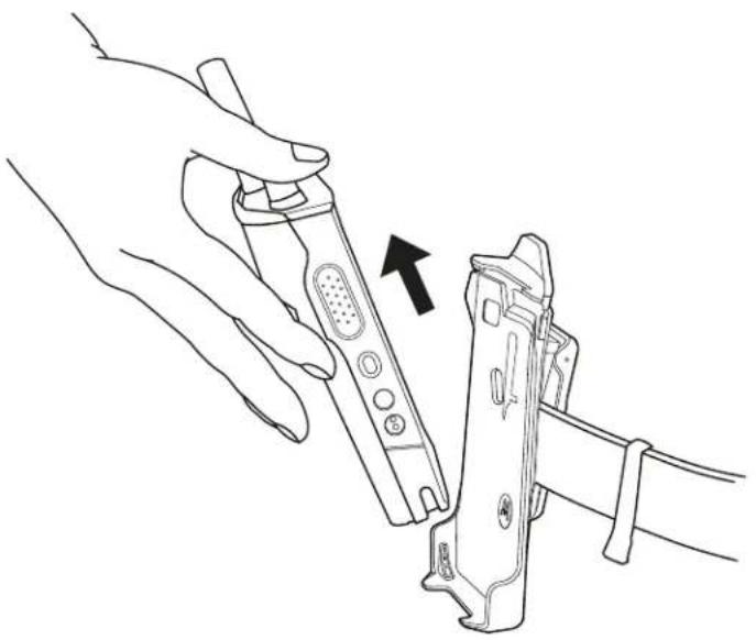 MOTOROLA MOTOTRBO Ion - 휴대 케이스에 무전기 삽입 - 4