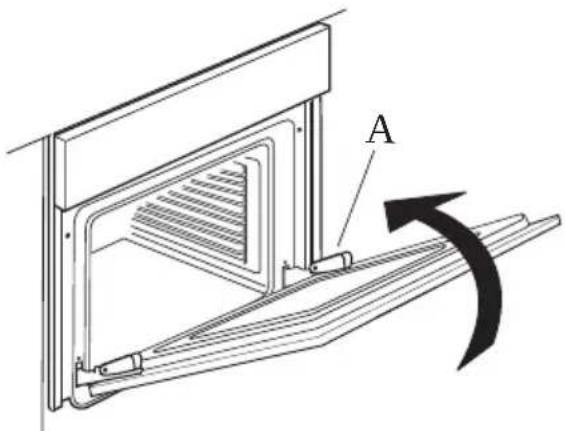 IKEA MATÄLSKARE 303.687.80 - Per rimuovere la porta - 2
