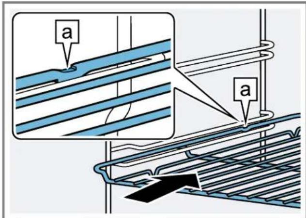 BOSCH HDS8645C - Inserting the wire rack into oven - 1