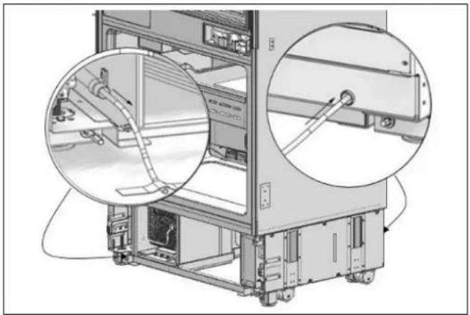 BERTAZZONI RBM90S5FPNS - Placing the refrigerator into the cabinet niche - 1