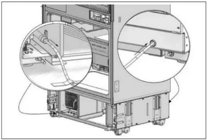 BERTAZZONI RBM90S5FPNS - Placera kylskåpet i skåpnischen. - 1