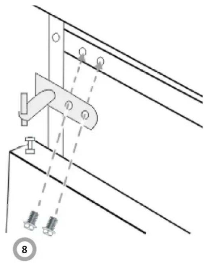 AMICA DT 372 150 W - WAARSCHUWING: Brandgevaar / brandbare materialen - 18