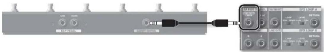 ROLAND GA-212 - De footcontroller aansluiten - 1