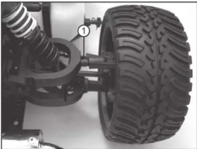 Reely Carbon Fighter III - Setting Rear Axle Camber: - 1
