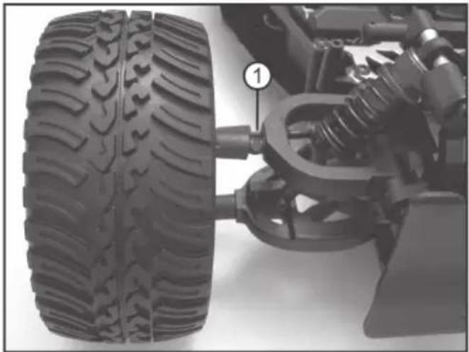 Reely Carbon Fighter III - Setting Front Axle Camber: - 1