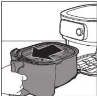 PHILIPS HD9876 - Placing the removable mesh bottom - 1