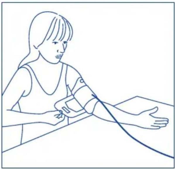 Hartmann Tensoval duo control Large - Applying the cuff - 2