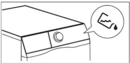 AEG THE8310 - Svuotamento del contenitore dell'acqua - 1