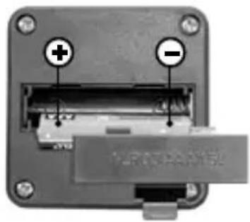 Laserliner MasterLevel Box Pro - Inserting battery - 1