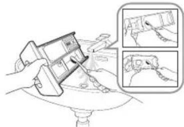 SAMSUNG WF0704F7V - DE WASMIDDELLADE EN DE UITSPARING REINIGEN - 2