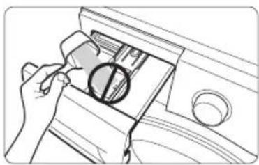 SAMSUNG WF70F5E4P4W - Verwenden des Waschmittelbehälters - 9