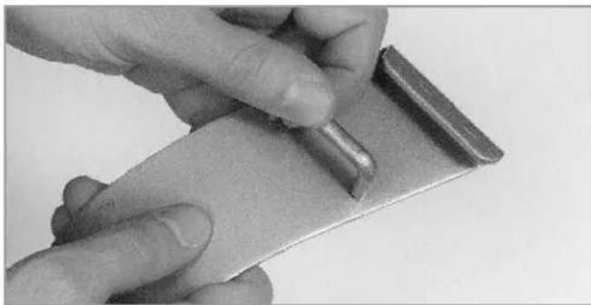 Klein Tools 2214 - PROCEDIMIENTOS ESPECÍFICOS DE INSPECCIÓN DE LAS ALMOHADILLAS DEL ESCALADOR HYDRA-COOL™ - 3