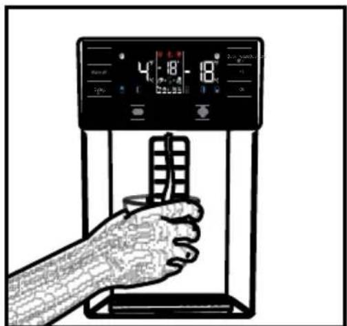 BEKO GN1416240ZXN - Dispensing water - 3