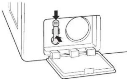LG WM6998HVA - Replacez le bouchon sur le tuyau de vidange et rattachez le tuyau de vidange. - 1