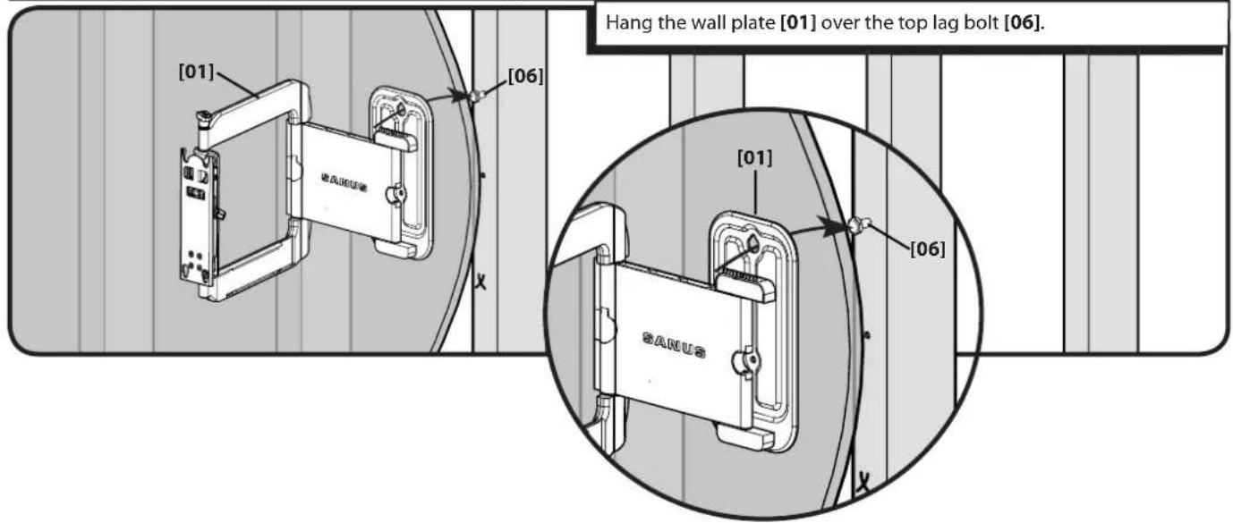 Hang the wall plate [01] over the top lag bolt [06]. [01] BANUS [06]