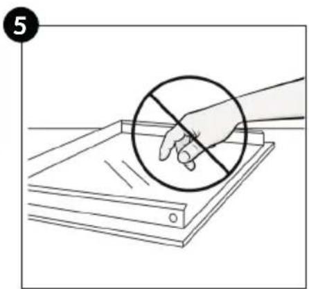 HOOVER HOC5M0478INWF - CHANGING THE BULB - 5
