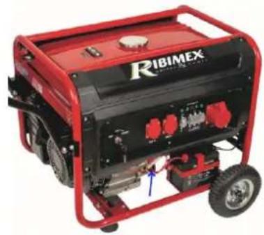 RIBIMEX PRGE5500 - Il funzionamento del motore con un livello dell'olio basso più causare danni al motore Controllare il livello dell'olio motore a motore spento e con pompa su terreneo piano. - 2