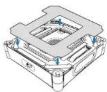 ECOVACS Winbot W2 Omni - Fissaggio del panno di pulizia - 1