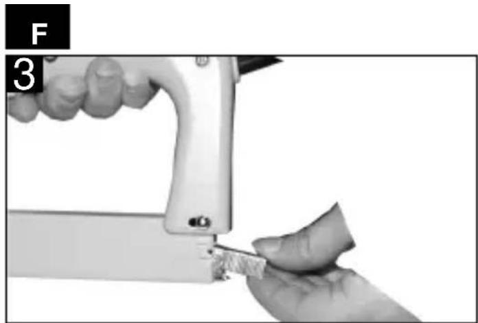 Bavaria by Einhell BET 750 - - Removing jammed staples - 3