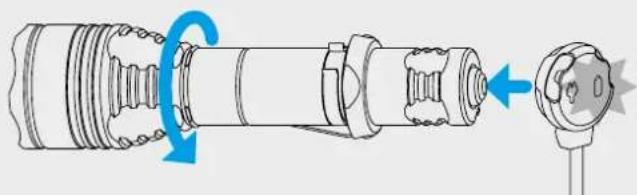 ArmyTek Viking Pro - PODŁĄCZANIE ŁADOWARKI MAGNETYCZNEJ - 1