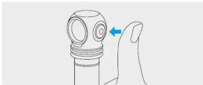 ArmyTek Wizard C2 WUV - Laddaren ar ansluten: - 1