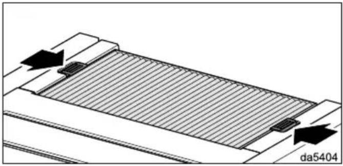 MIELE DAH 2960 Escala - Installer/remplacer les filtres à char- bon actif - 2