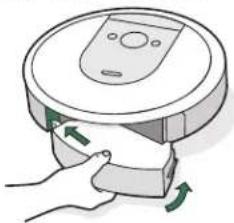 IROBOT Roomba Combo i8 - Emptying the Bin - 3