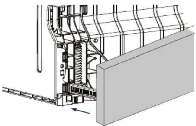 ROSIERES RI1C5SB1FA - Installation de la plinthe - 3