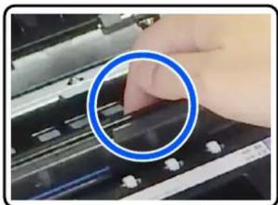 EPSON SureLab SL-D1000 - Comment nettoyer l'unité de papier en rouleau - 1