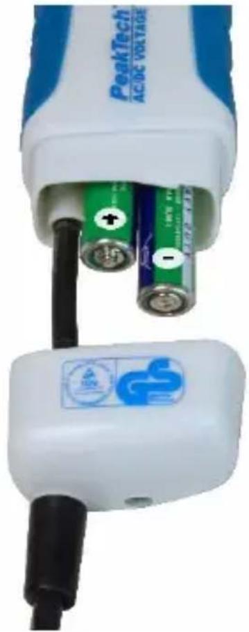 PeakTech 1095 - Replacing the batteries - 1