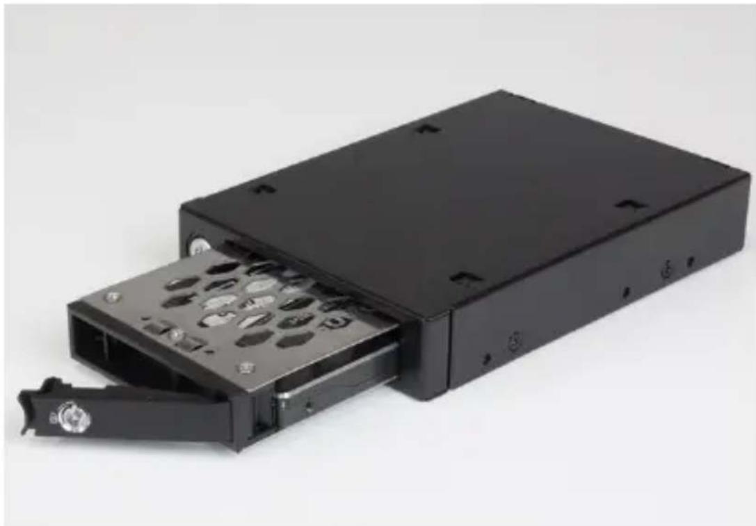 StarTech.com SATSASBP125 - HDDのインストール手順 - 3