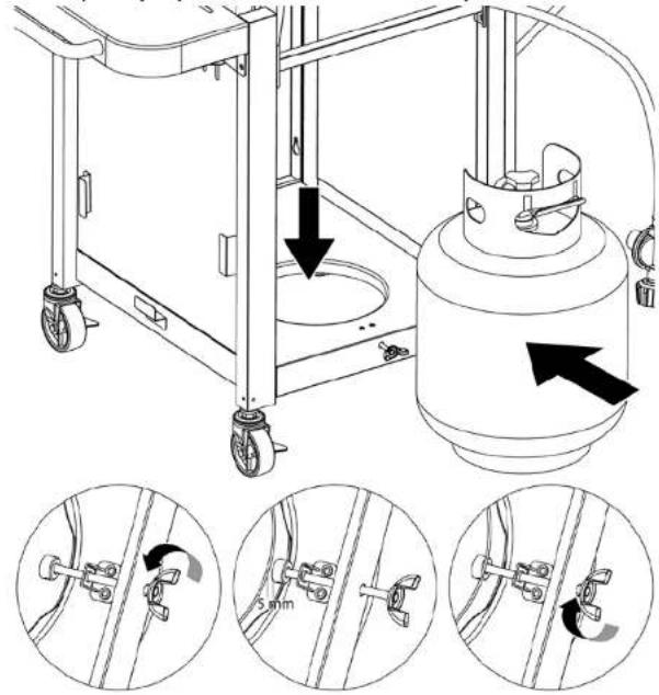 Mr. Pizza ZOC1509M - Inserting and Securing LP Gas Tank - 1