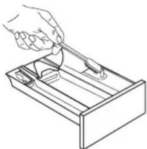 IKEA TVÄTTAD 205.788.11 - De wasmiddeldispenserlade en de uitsparing schoonmaken - 3