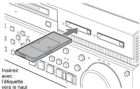 SONY XDS-PD2000 - Pour insérer une carte mémoire SxS - 1