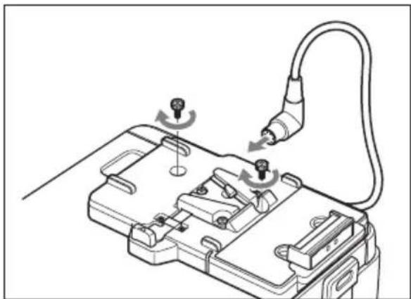 SONY PDW-D1 - Pour fixer un bloc de piles - 3