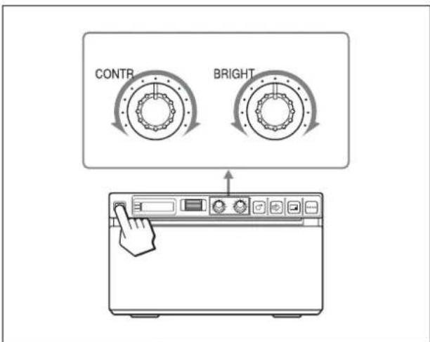 SONY UP-897MD - Ajuste del contraste y el brillo - 1