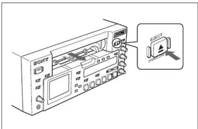 SONY DSR-45P - To eject the cassette - 1