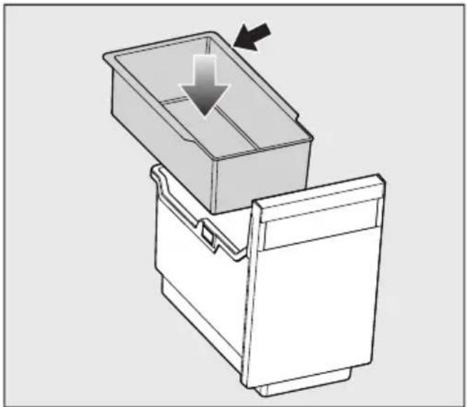 MIELE FNS 7794 D L - Replacer la tablette coulissante avec Ice&amp;PizzaBox. - 3