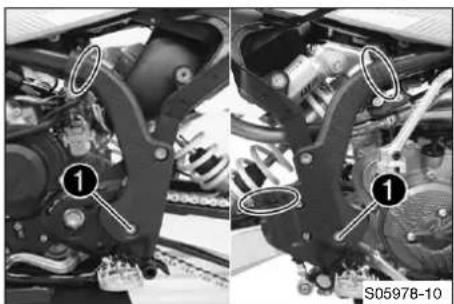 HUSQVARNA TC 65 (2025) - Monter la protection de cadre - 1